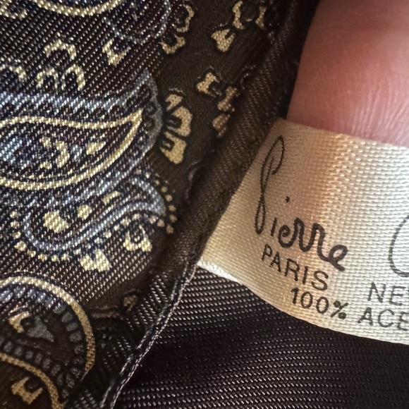 2 Pierre Cardin Men's Brown and Blue Pocket Squares - Picture 13 of 13